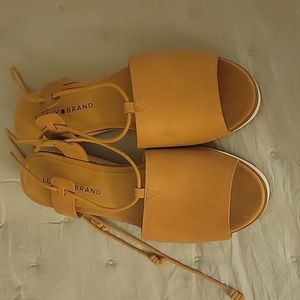 Lucky Brand Tan Wedge Sandal that tie up the leg